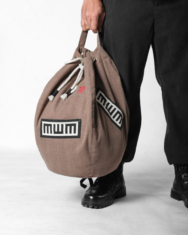 sand_backpack Sand (Bag)